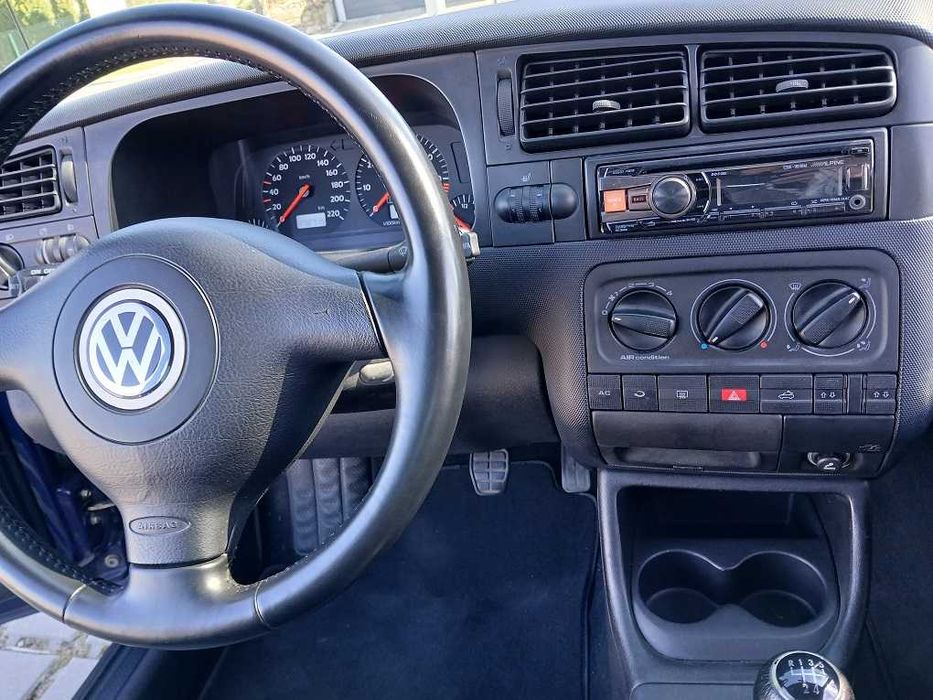 VW Golf IV cabrio -oferta dla konesera