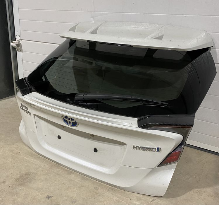 Toyota CH-R Mala/Farolins