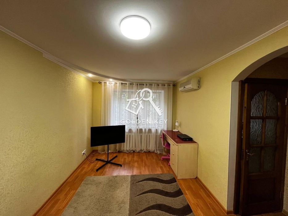 Продаж двокімнатної квартири, Пруди