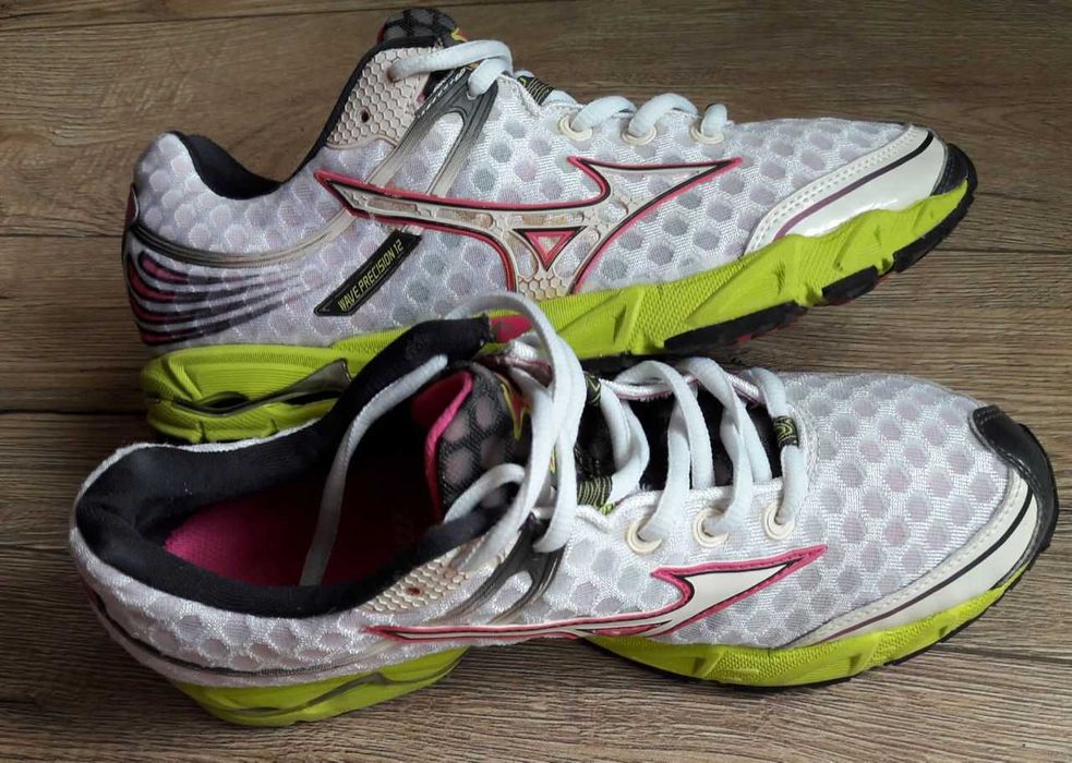Buty do biegania Mizuno rozmiar 40,5