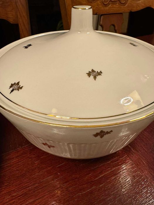 Zestaw obiadowy Tielsh porcelana Wałbrzych 22 elementy +1