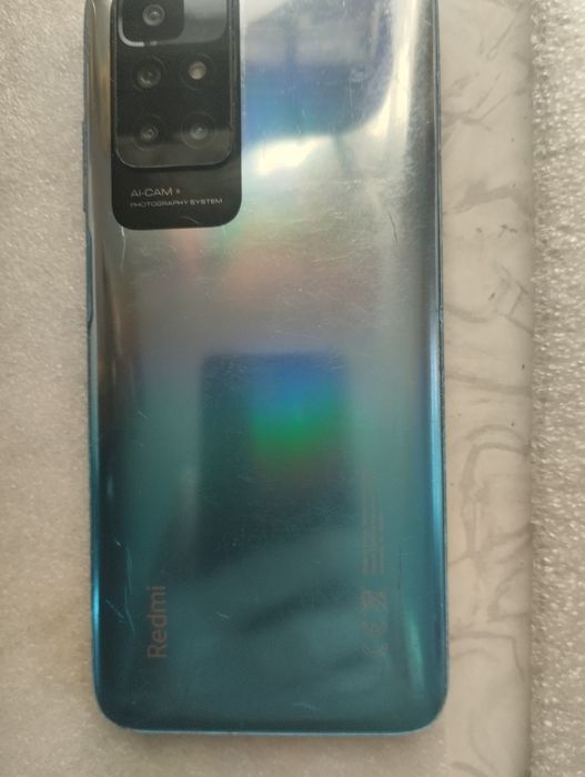 Мобильный телефон