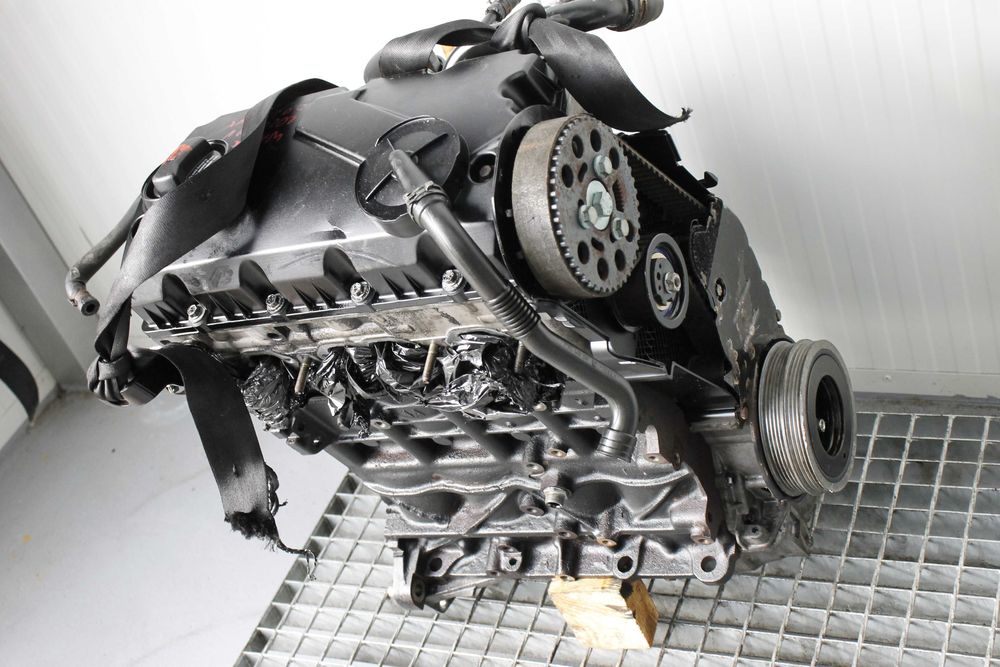 Audi A4 b7 1.9 tdi 116 silnik BRB słupek