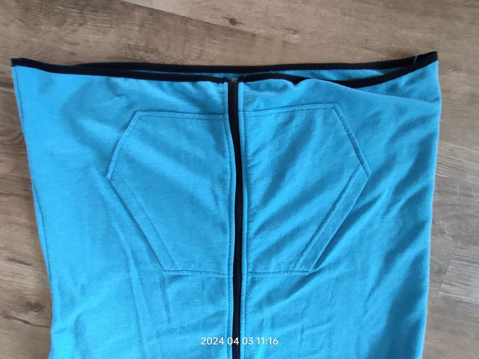 Męska bluza z kapturem