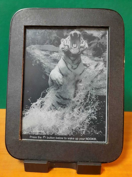 електронна книга Nook Simple Touch