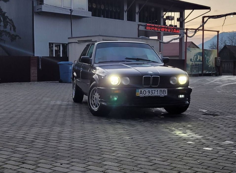 БМВ        Е - 30 продаємо