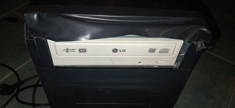 Komputer stacjonarny dla niewymagających lub na części