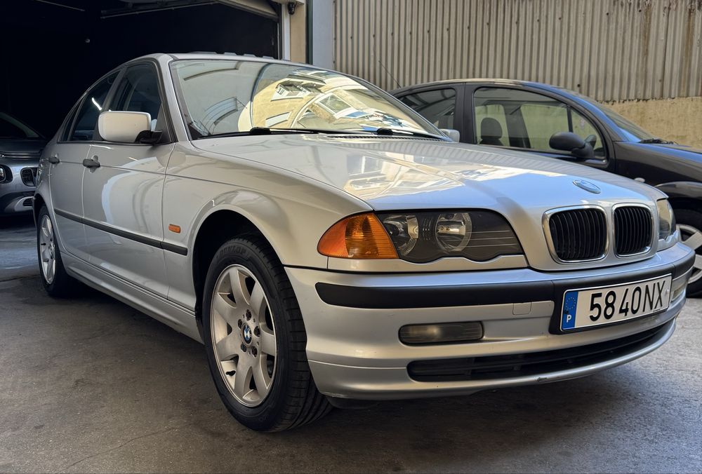 BMW 320d  - Sport - C/Novo !