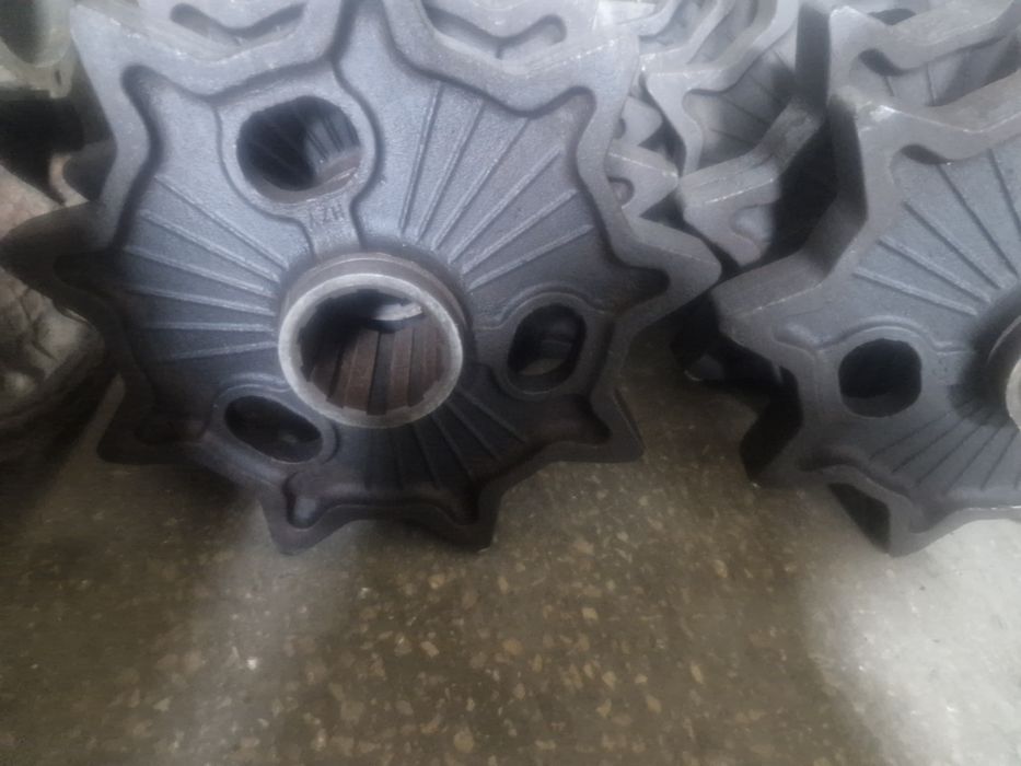 Продам колеса ведучі зірочки тдт-55