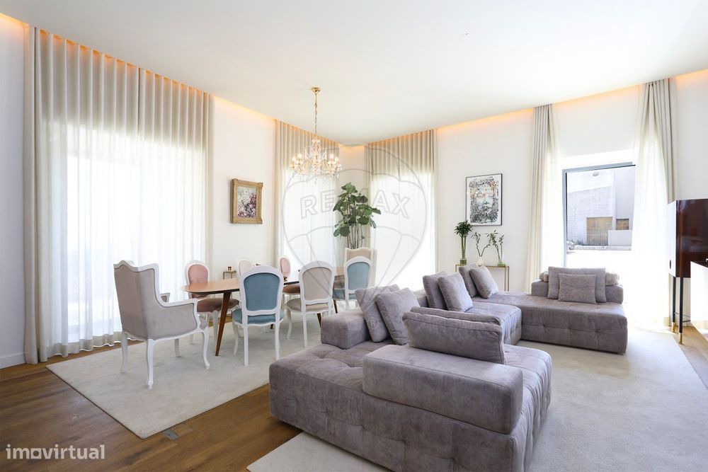 Apartamento T4 para venda