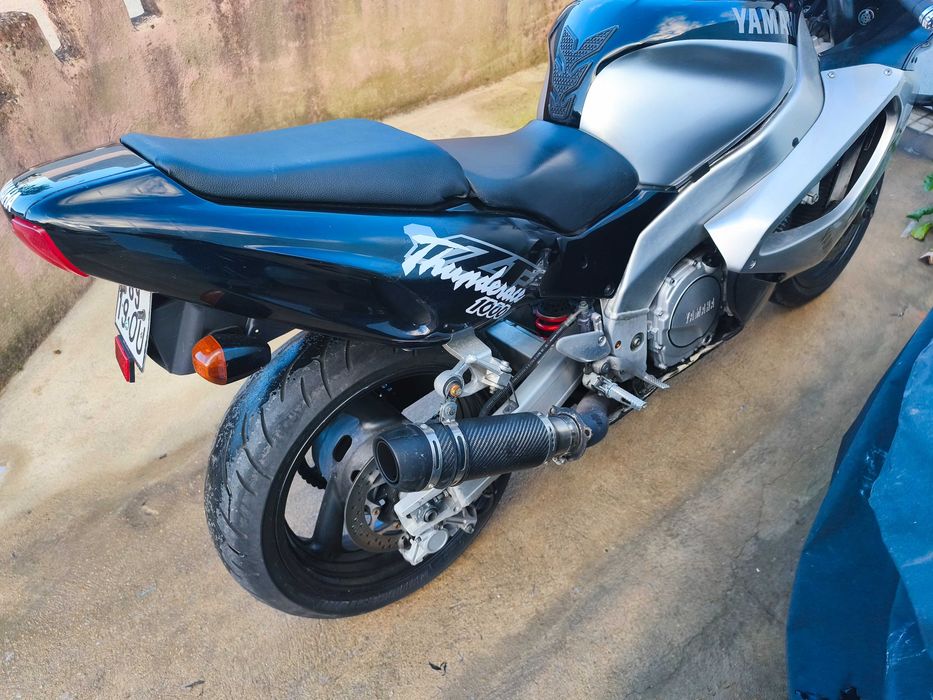 Yamaha YZF  thunderace 1000 aceito retoma