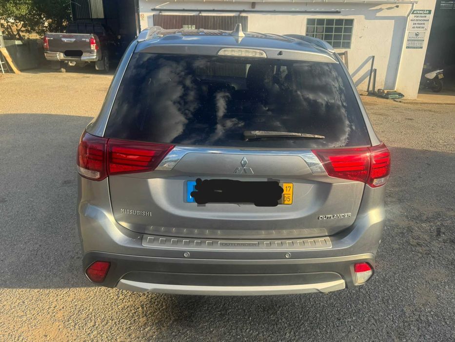 Mitsubishi Outlander 2.2