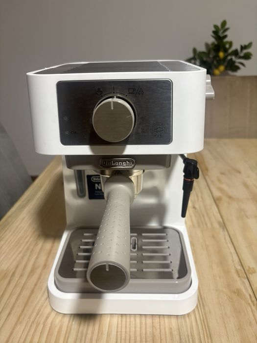 Vendo uma máquina de café semi-novo