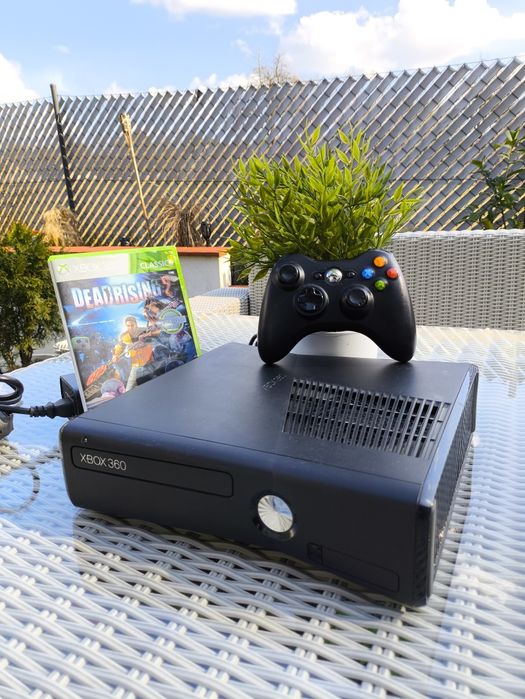 Konsola XBOX 360 Z slim 250GB super stan + pad , gra okablowanie