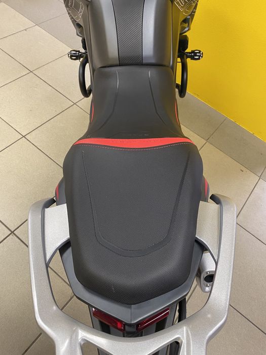 Мотоцикл SPARK SP300T-4