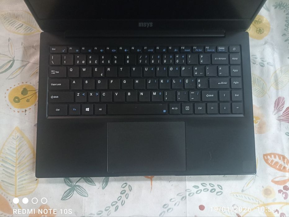 Insys MOD: YK1-140C de  14 polegadas