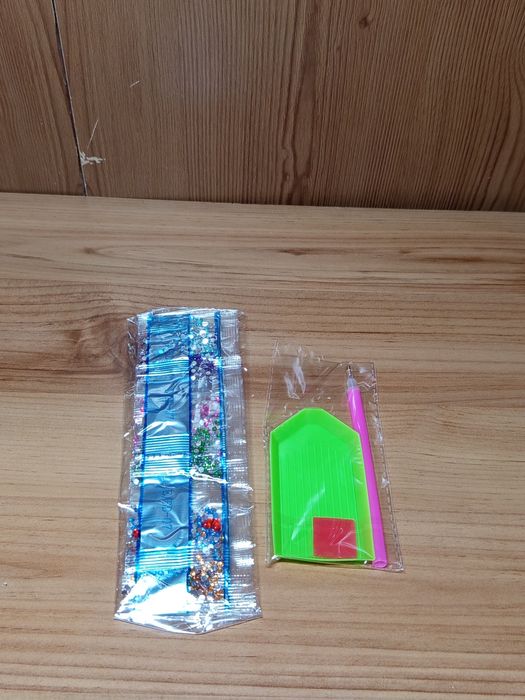 Carehabi Diamentowa kosmetyczka