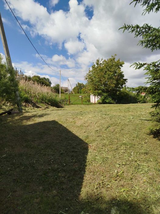 Продається земельна ділянка під бізнес чи житло центр Села