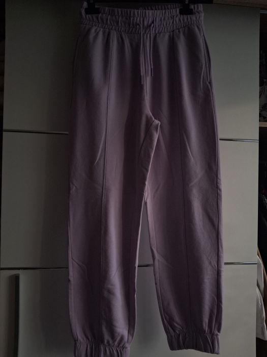 Spodnie dresowe cropp