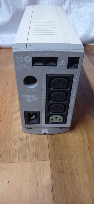 UPS apc bk650EI 650VA