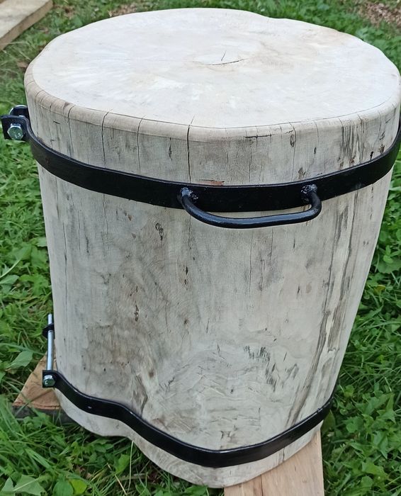 Бревно,колода,пень карпатського дерева,БУК,ДУБ,ЯСЕН,діаметр від 40до90