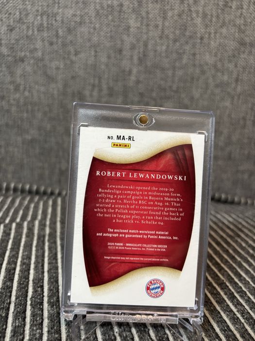 2020 panini immaculate Robert Lewandowski match worm patch autograf /99 Bayern Monachium