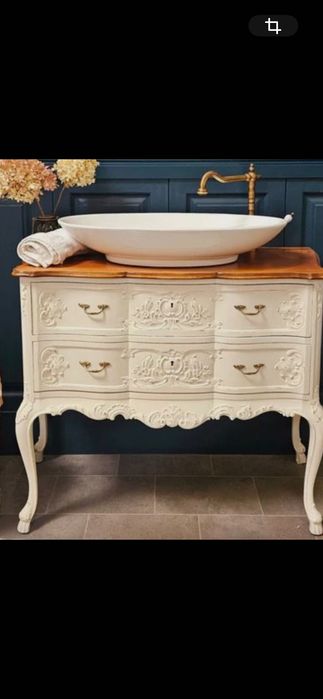 Cômoda Retro restaurada - comoda lavatório