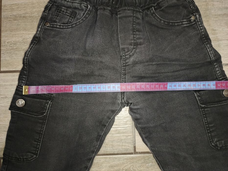 Утеплені джинси на хлопчика 10-11 років.