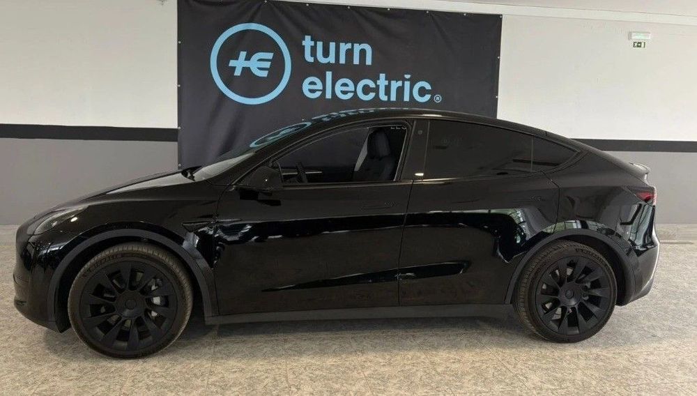 Tesla Model Y Long Range Dual Motor AWD