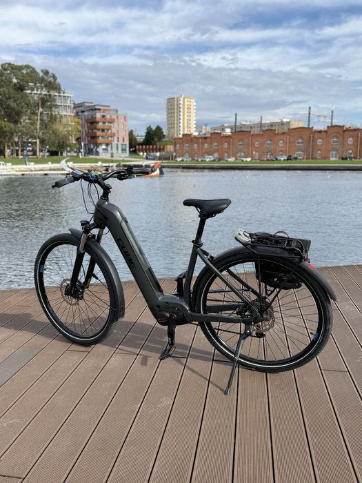 Cube touring hybrid one 400 , com 50% desconto