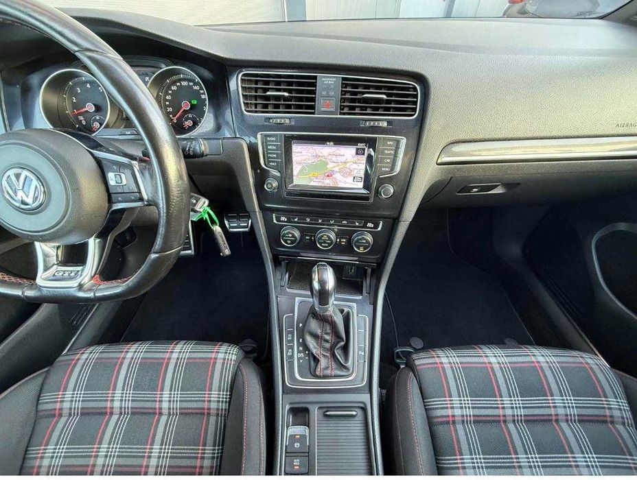 Golf 7 GTI Performance **Financiamento **