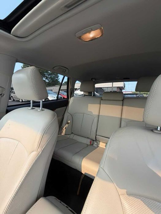 Subaru Outback 2.5i Limited      2013