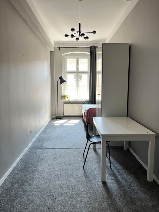 Duże 4 niezależne pokoje 3 łazienki  plus salon  w Centrum ul. Taczaka