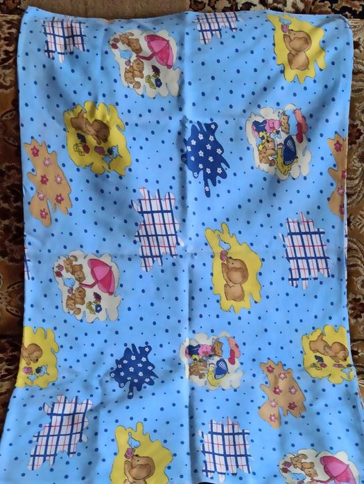 Пододеяльник,простыни детские,б/у.