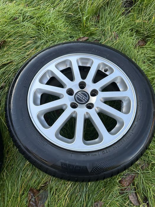 Felgi z oponami Imperial całorocznymi