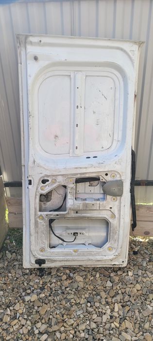 Двері Рено Трафік