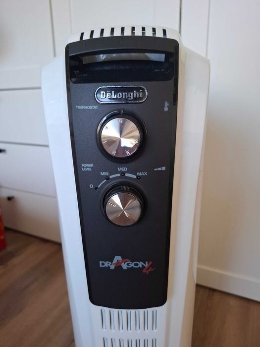 Aquecedor a óleo DELONGHI