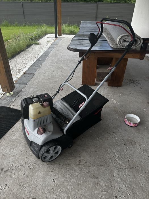 Wertykulator aerator
