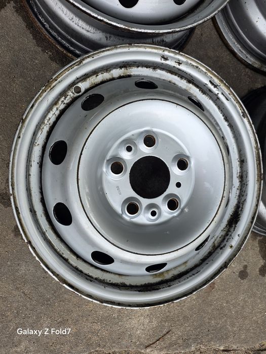 Felgi 15 Fiat Ducato Peugeot Boxer Citroen Jumper 5x118 ET68