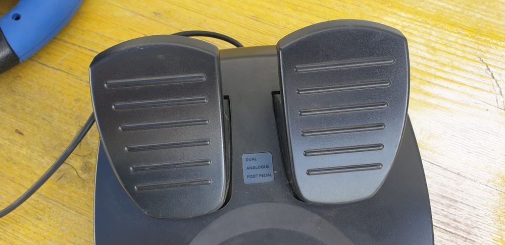 Volante e pedais para PlayStation - Nplay