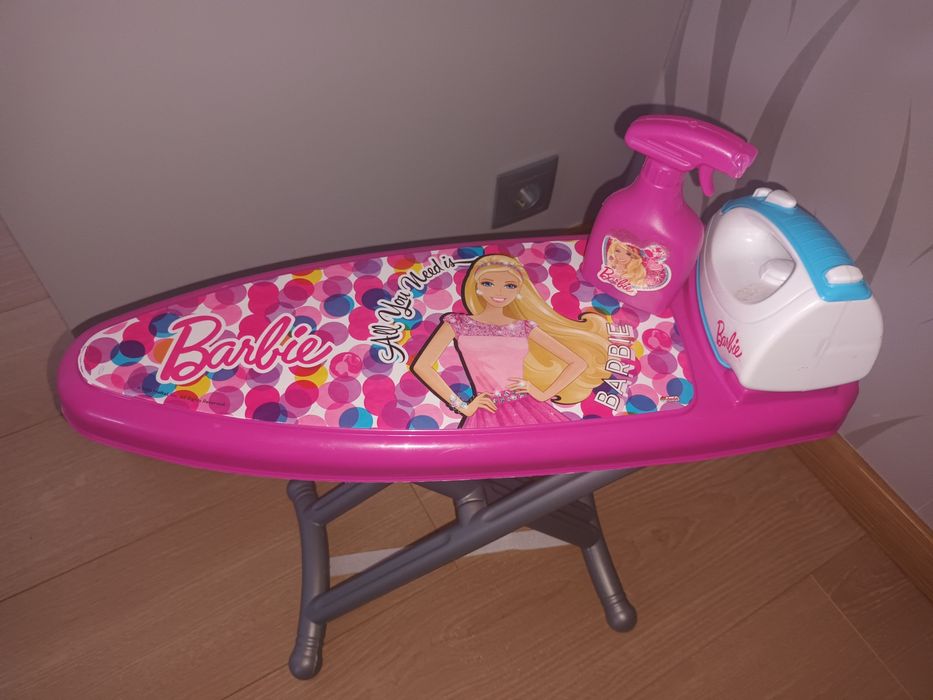Tabua de engomar faz de conta Barbie