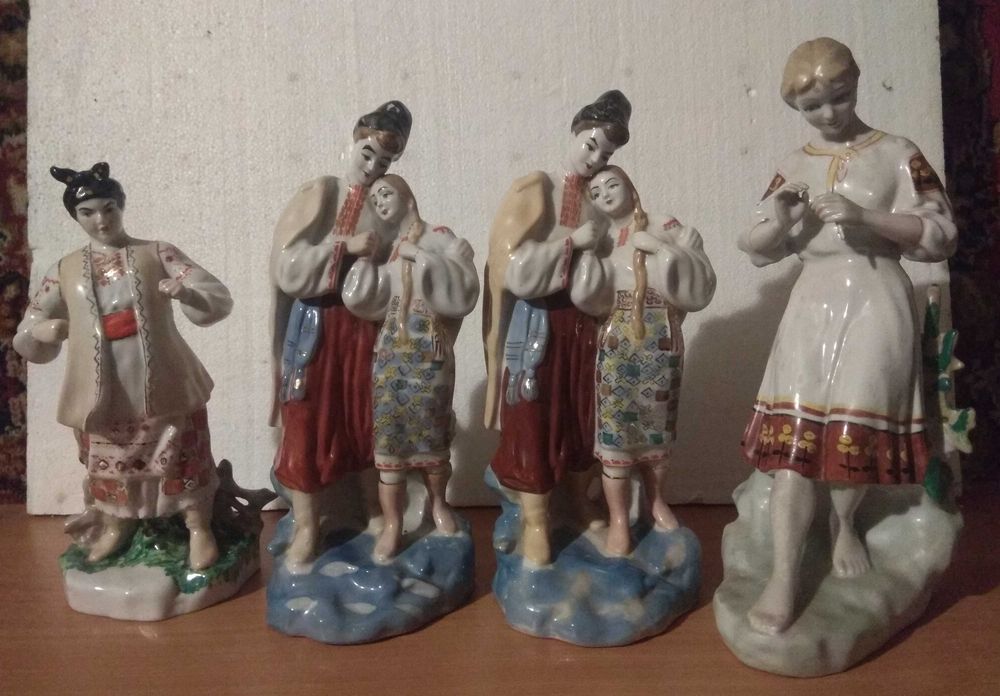 Фарфорові статуетки