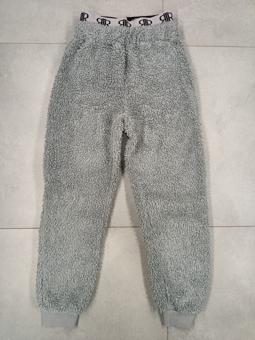 Spodnie pluszowe dresy damskie roz. XS ciepłe RIver Island