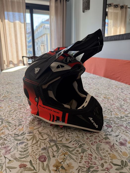 Capacete Airoh - Como Novo