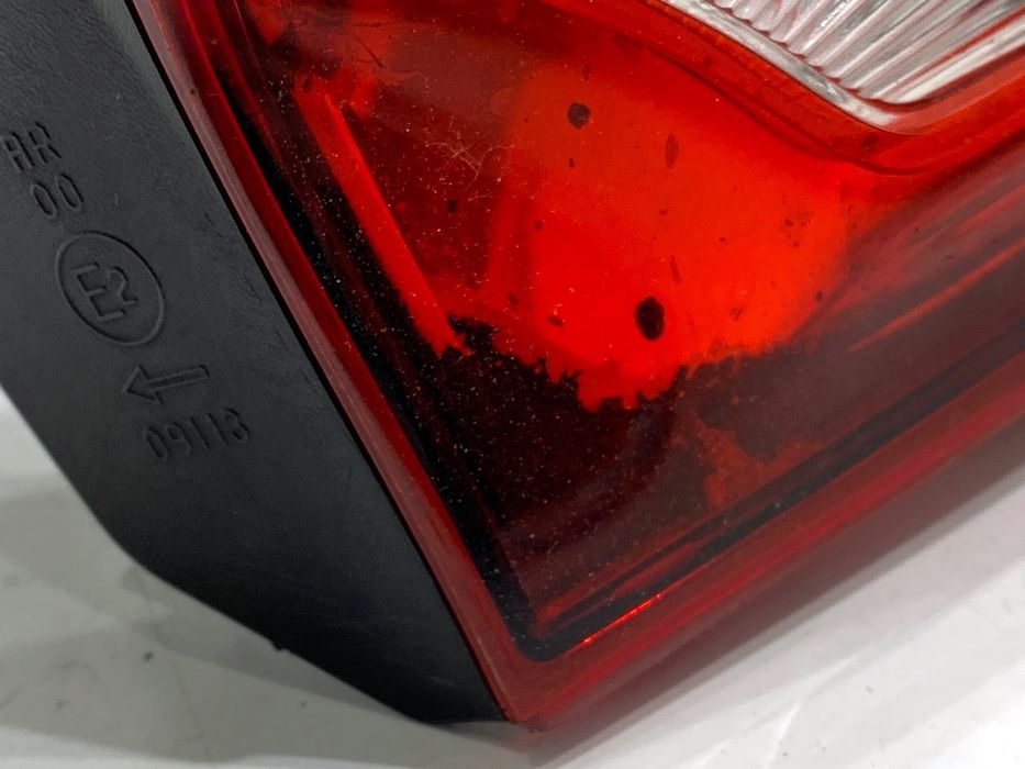 LAMPA TYŁ LEWA WEWNĘTRZNA NISSAN QASHQAI J10 89503189 Crossover