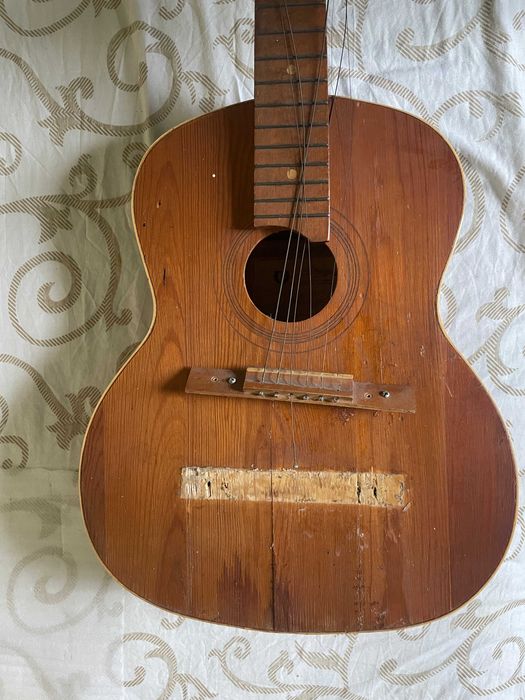 Гітара 6-7 струн часів СРСР під реставрацію