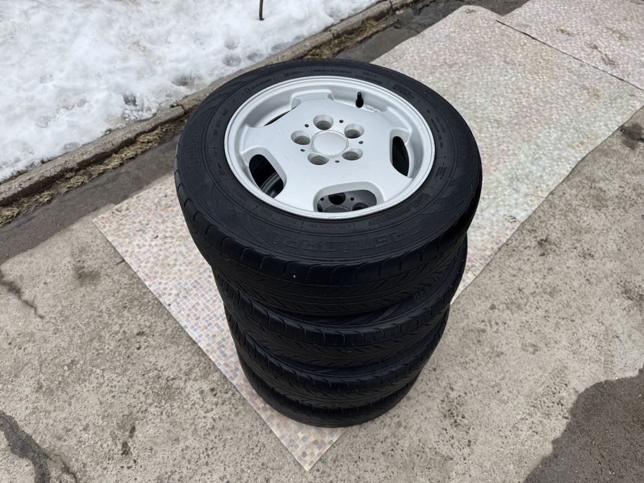 Комплект легкосплавних колес з резиною r15