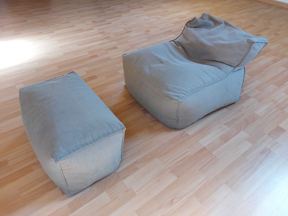 Pufe Bege com Encosto + Apoio de Pés (Casa)