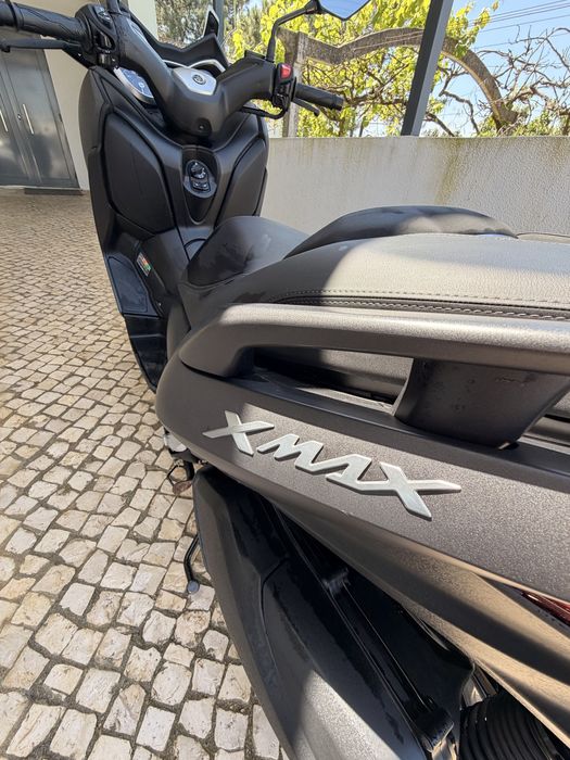 Yamaha X-Max 300