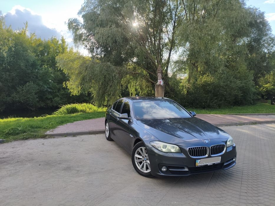 Продам бмв ф 10, 520і